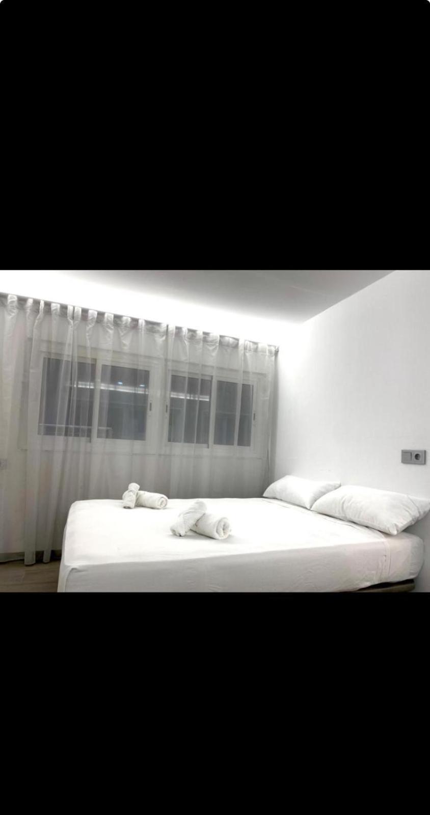 Avakian Suite Valencia Luaran gambar